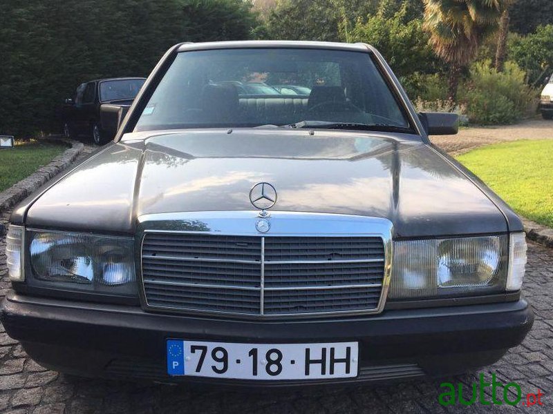 1985' Mercedes-Benz 190 D photo #2