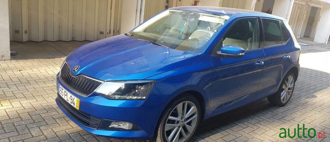2015' Skoda Fabia 1.4 Tdi Style photo #2