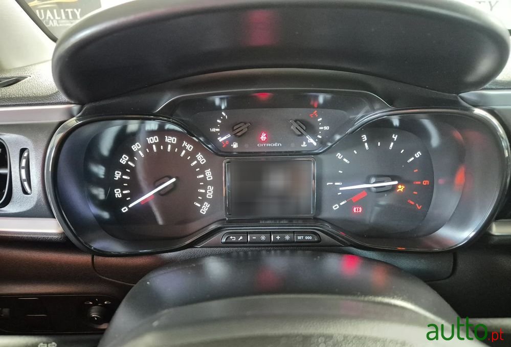 2019' Citroen C3 1.2 Puretech Feel photo #6