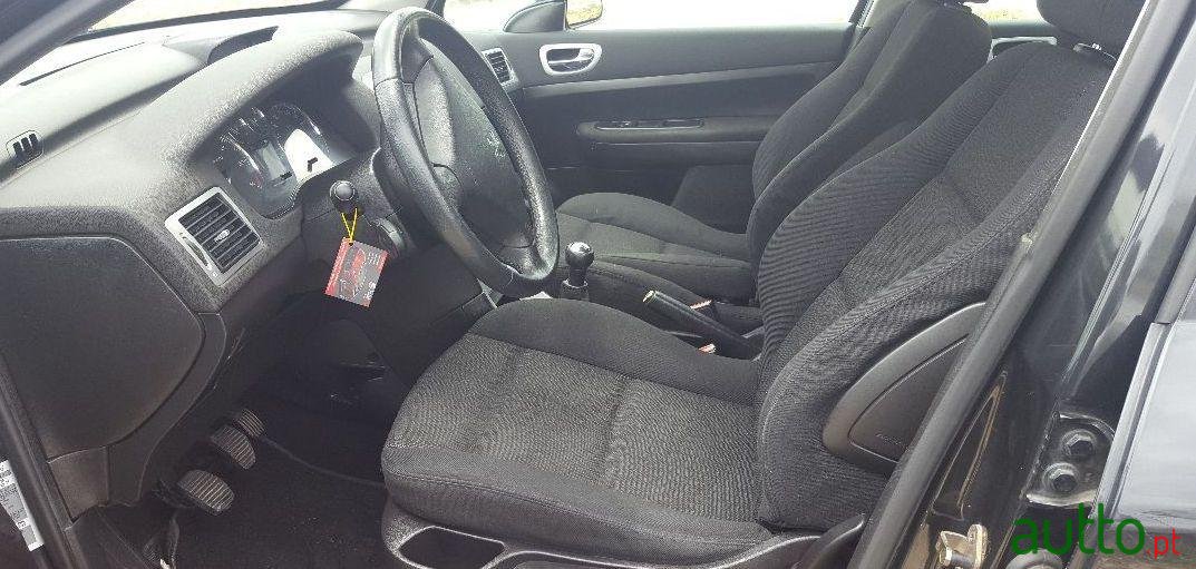 2006' Peugeot 307 Sw photo #2