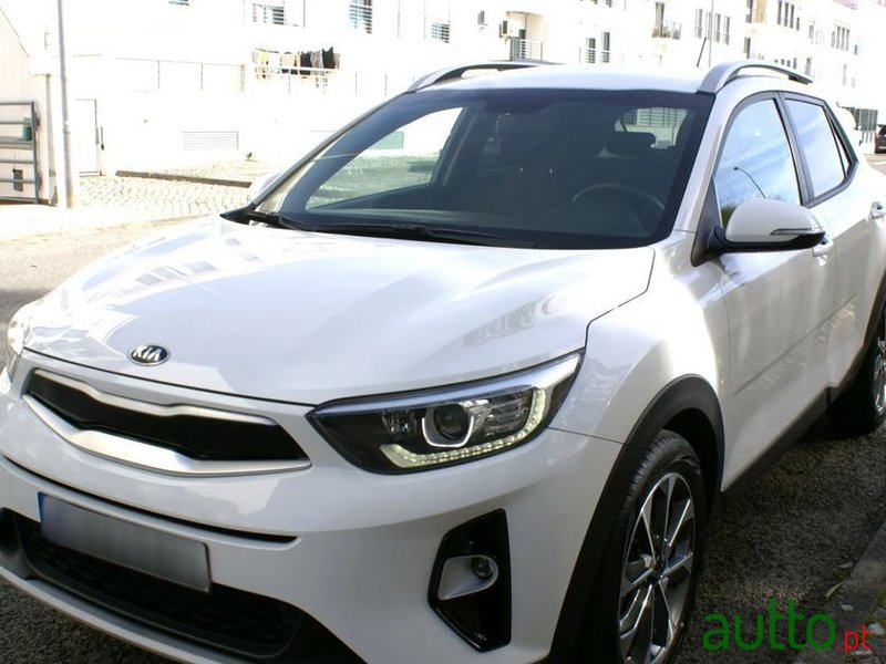 2018' Kia Stonic 1.0 T-Gdi Ex photo #1