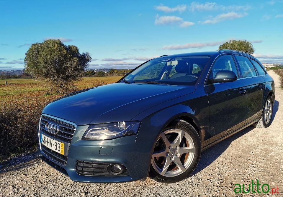 2009' Audi A4 Avant photo #1