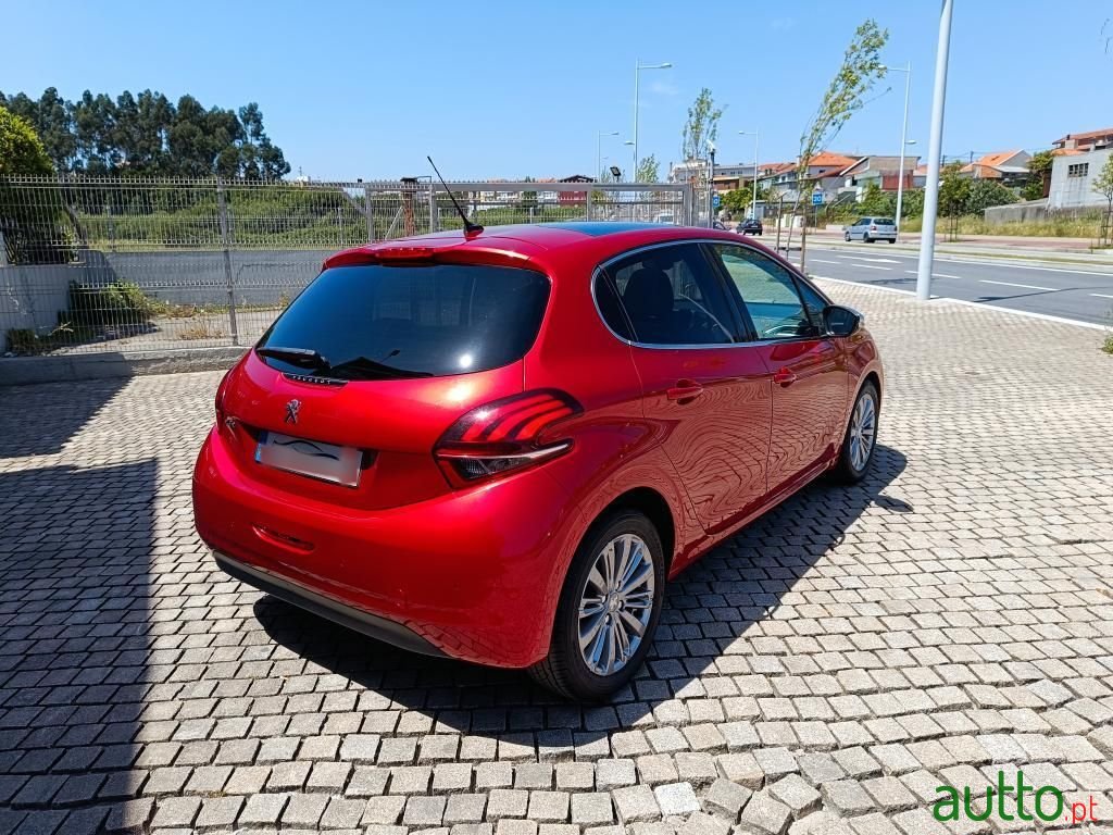 2018' Peugeot 208 photo #6