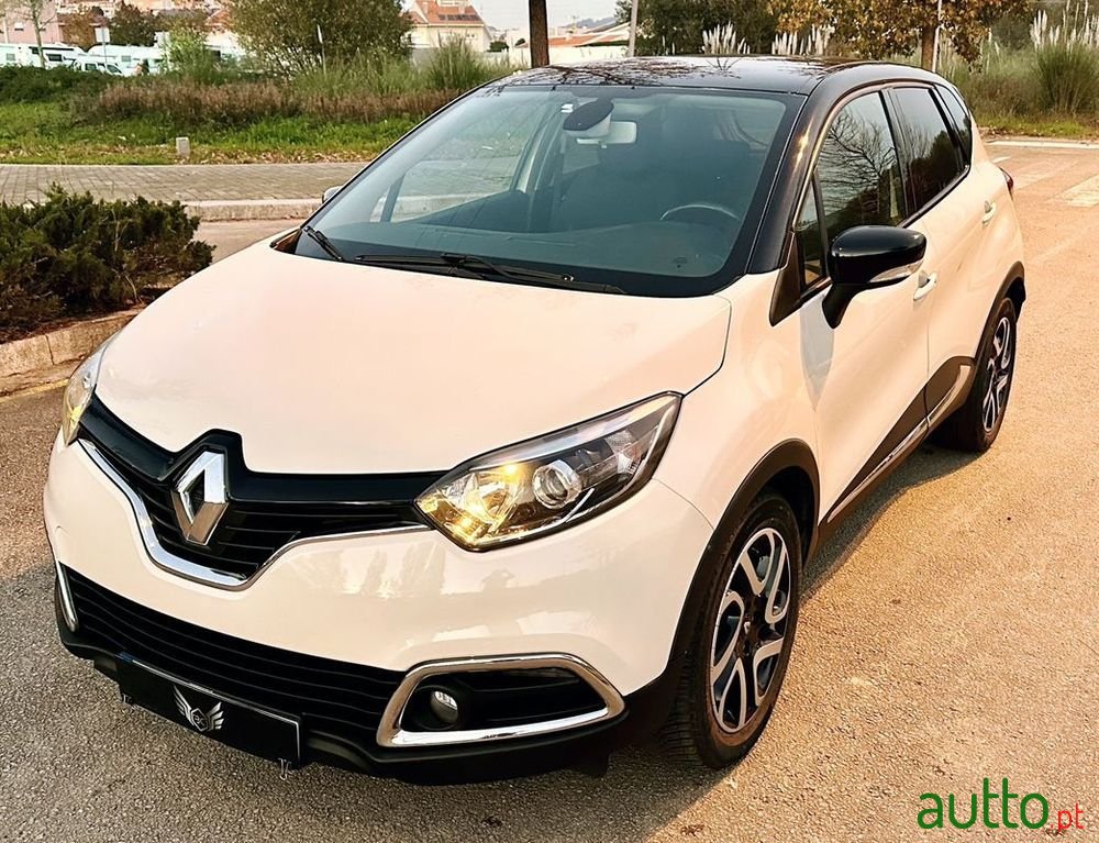 2014' Renault Captur photo #1