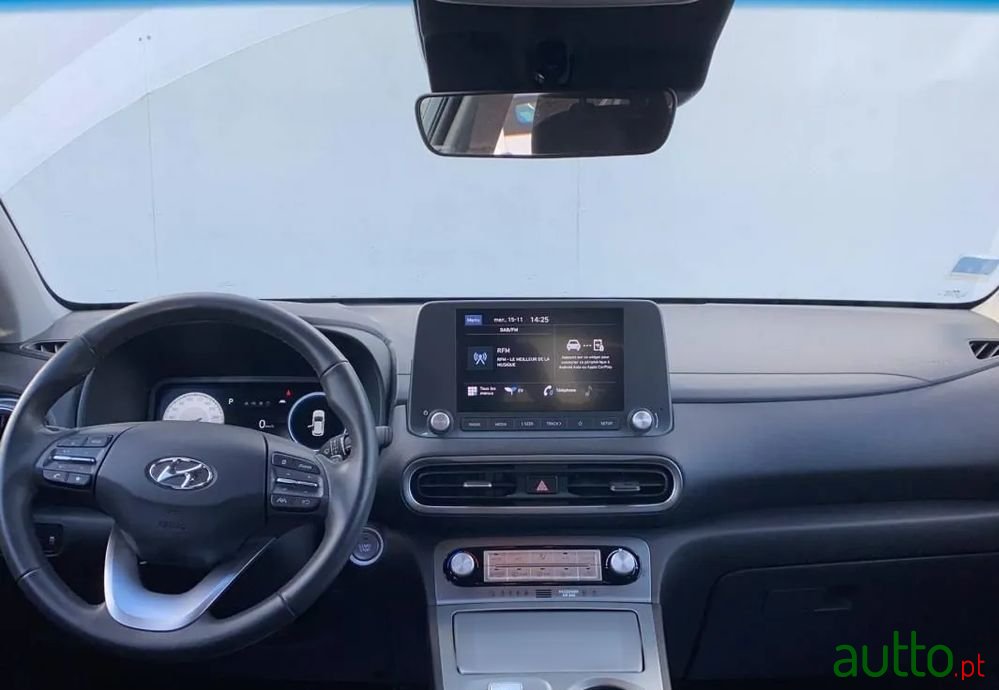 2022' Hyundai Kauai photo #2