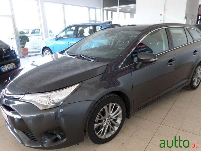 2016' Toyota Avensis 1.6 D-4D Exclusive photo #1
