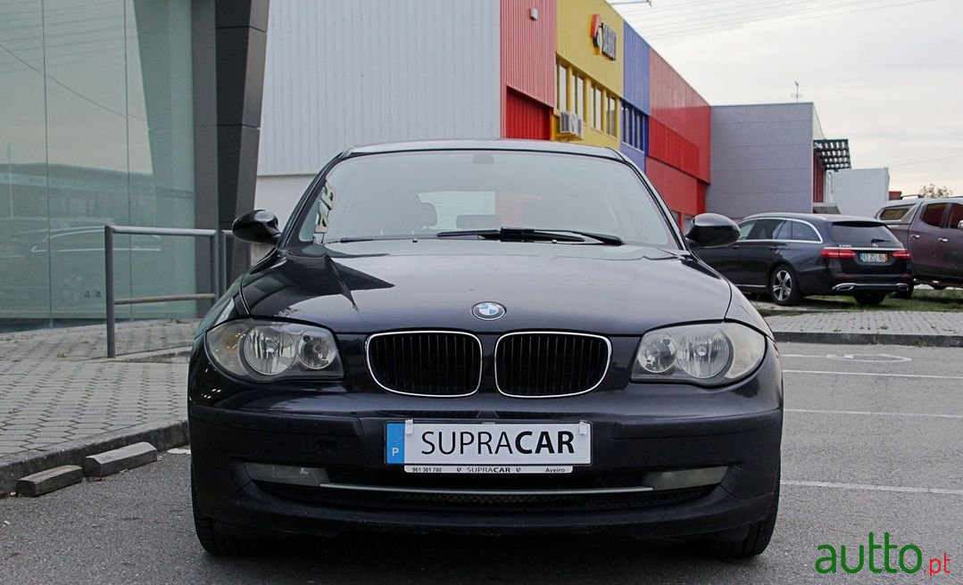 2008' BMW 118 photo #3