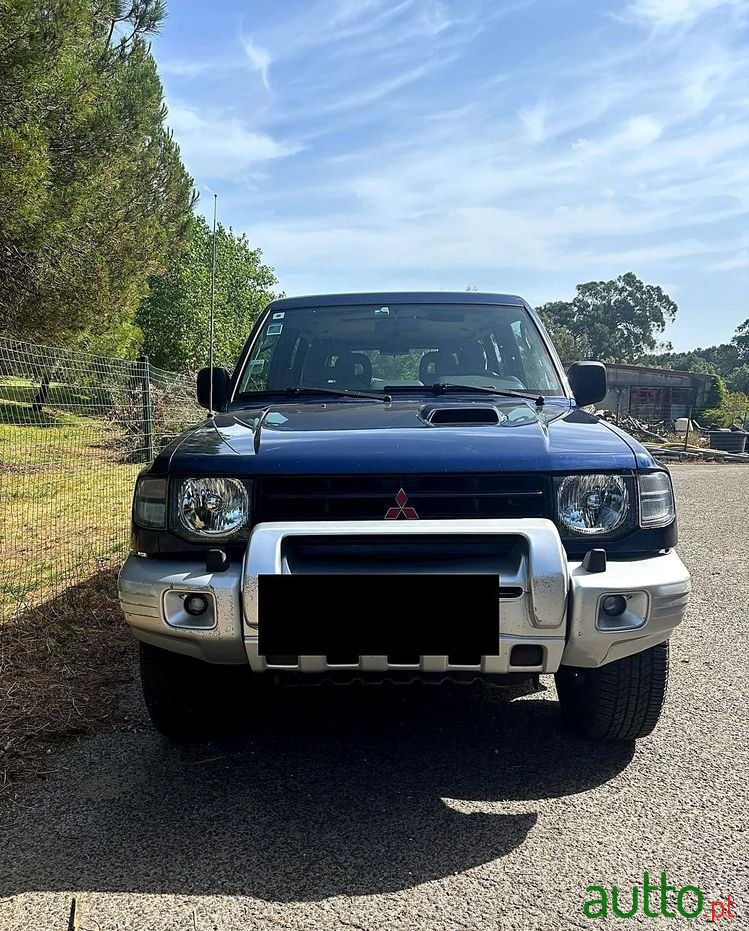 1999' Mitsubishi Pajero photo #6