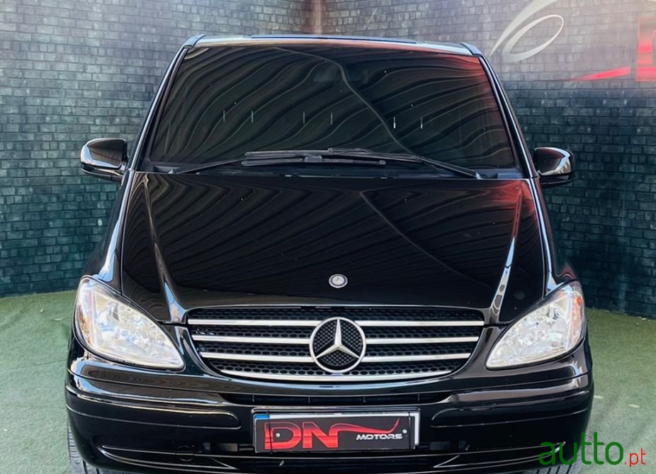 2006' Mercedes-Benz Viano photo #6