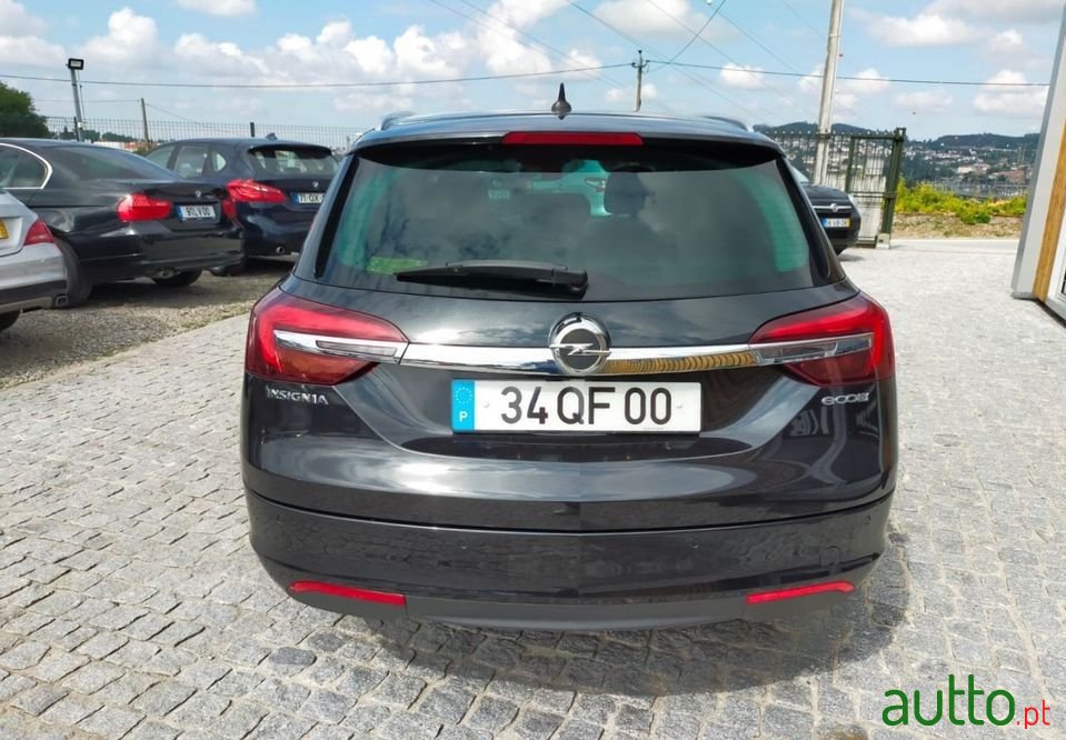 2015' Opel Insignia Sports Tourer photo #5