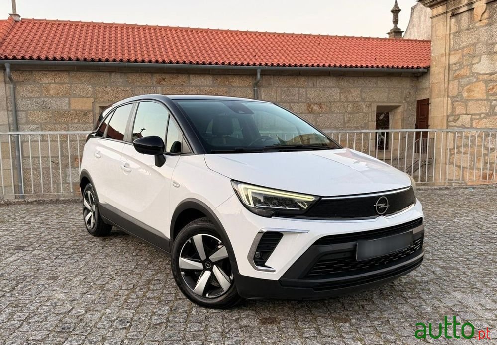 2021' Opel Crossland 1.2 Business Edition photo #3