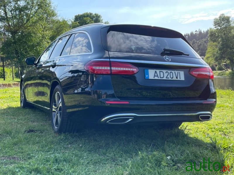 2019' Mercedes-Benz E-220 photo #5