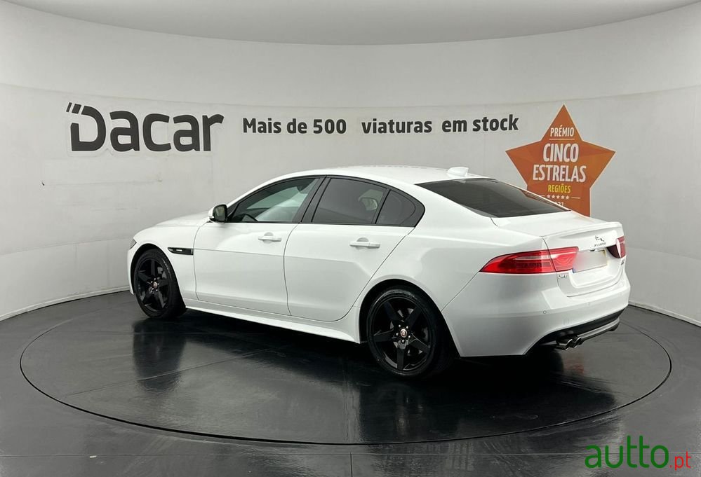 2017' Jaguar XE photo #3