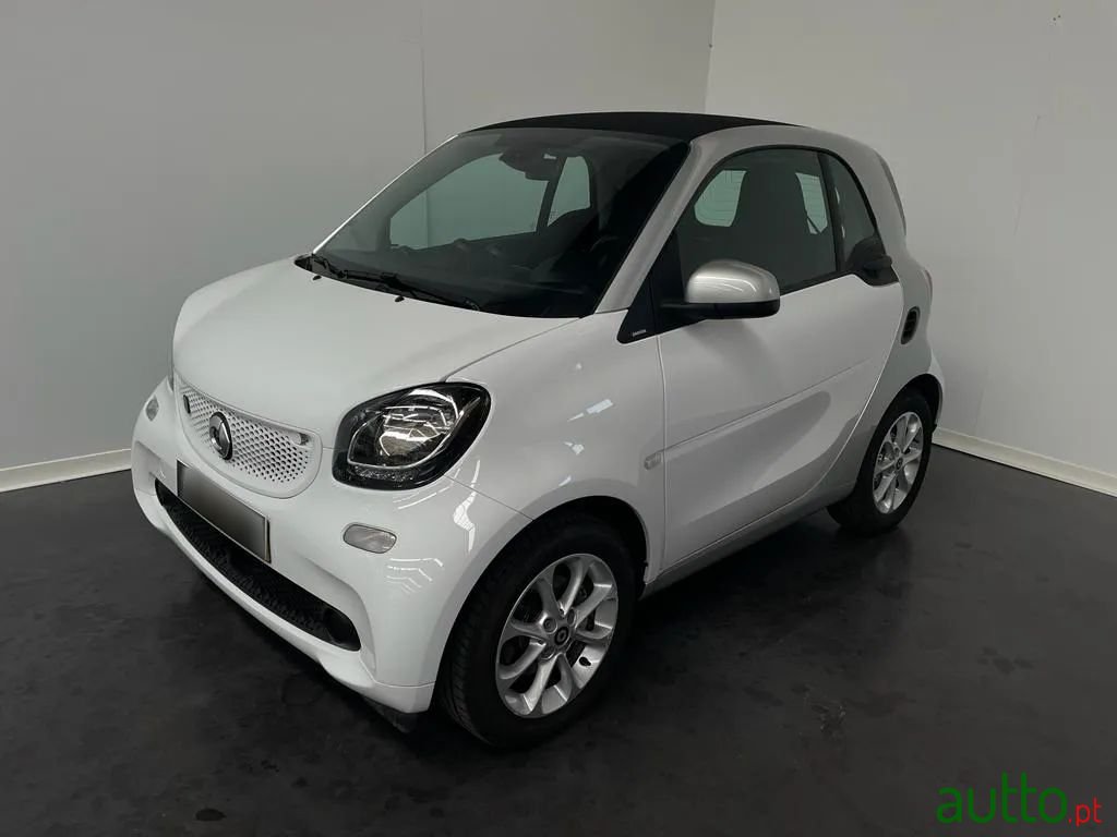 2018' Smart Fortwo photo #1