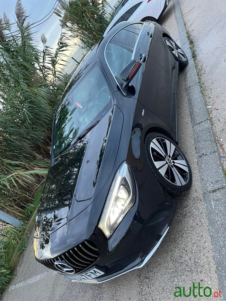 2017' Mercedes-Benz CLA photo #2