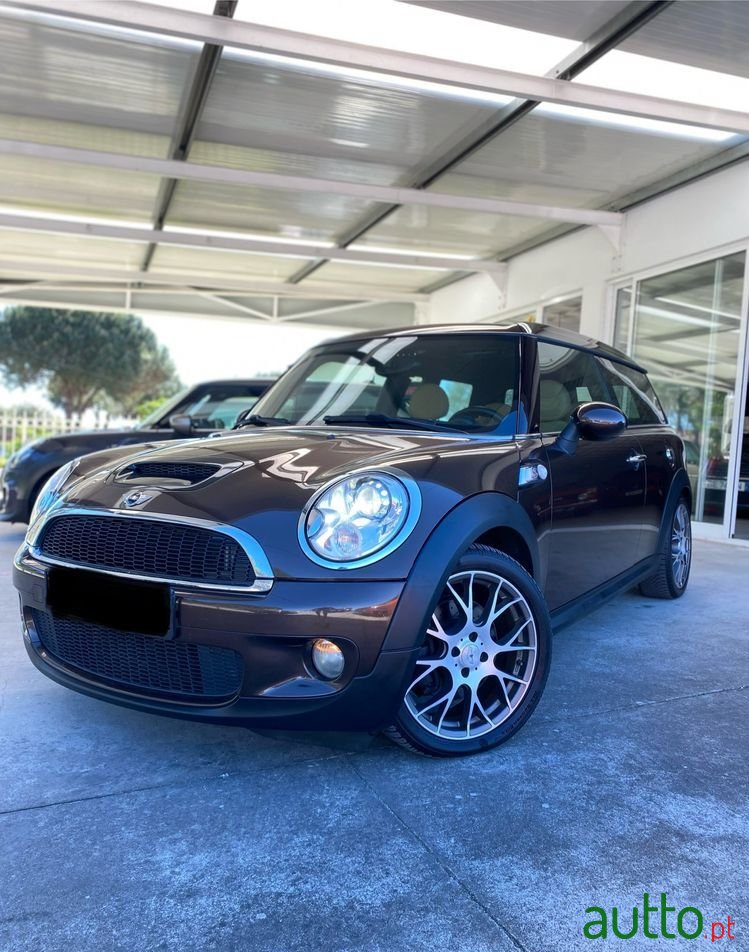 2008' MINI Clubman Cooper S photo #1