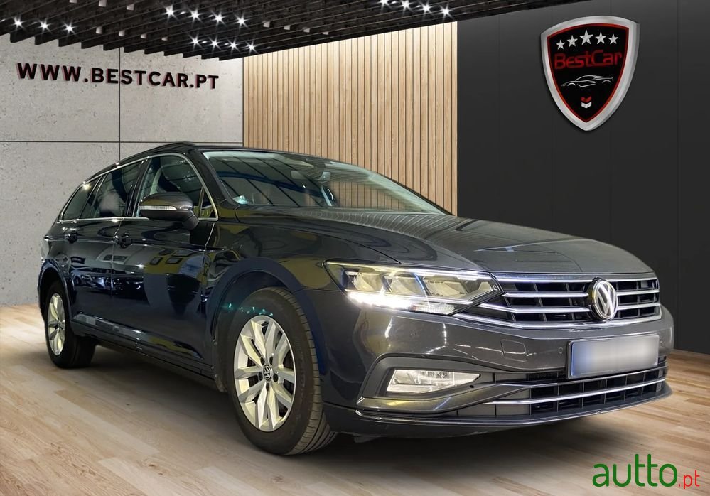 2020' Volkswagen Passat Variant photo #2