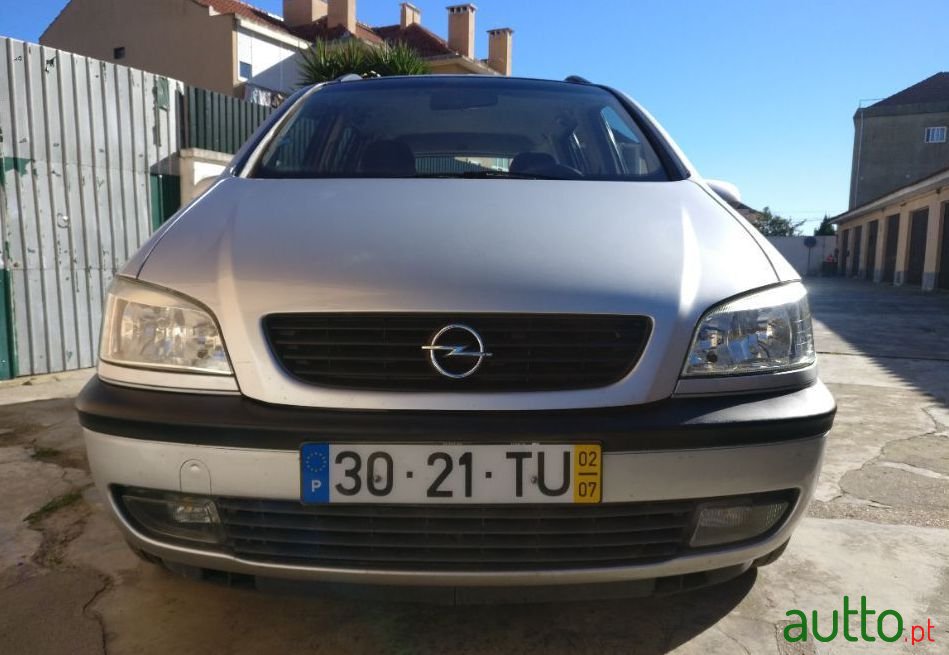 2002' Opel Zafira photo #4