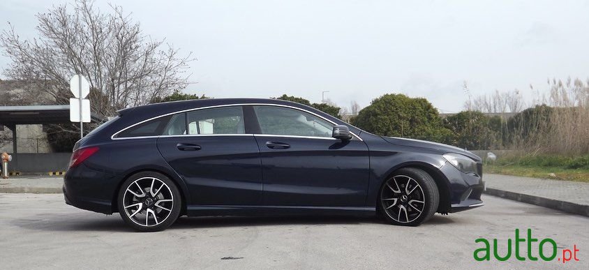 2016' Mercedes-Benz Cla-180 photo #4