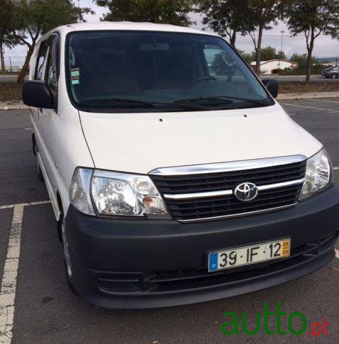 2009' Toyota Hiace Misto Mercadorias photo #1