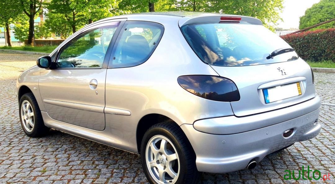 2003' Peugeot 206 1.4 Hdi Xt photo #4