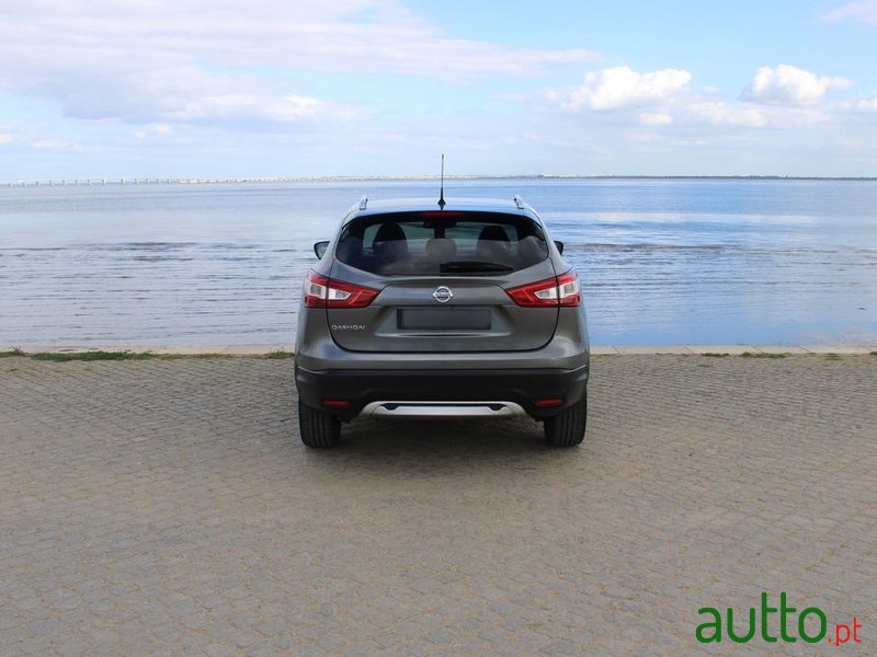 2015' Nissan Qashqai photo #6