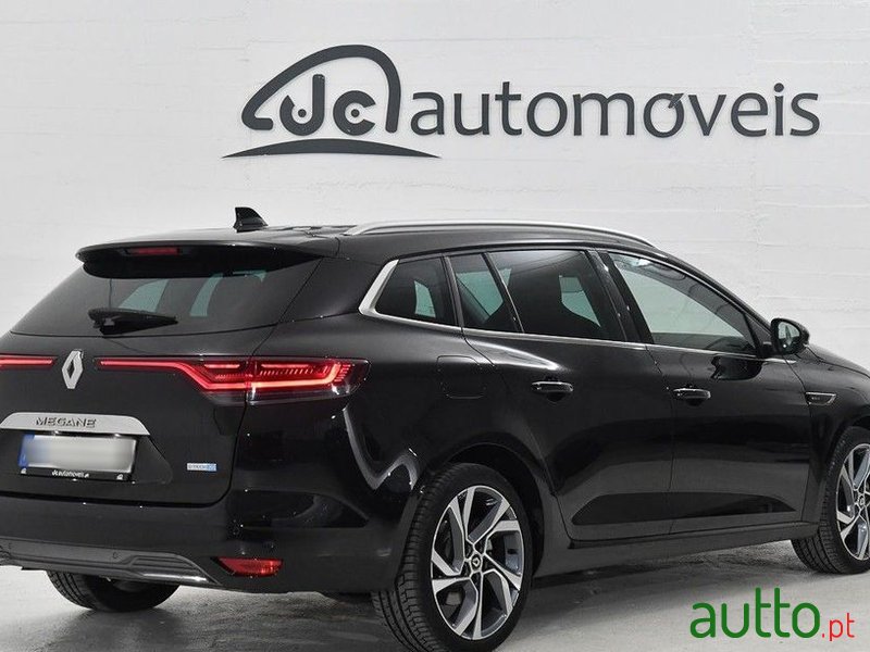 2021' Renault Megane photo #2