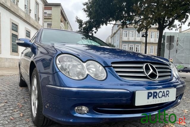 2005' Mercedes-Benz Clk-200 photo #1