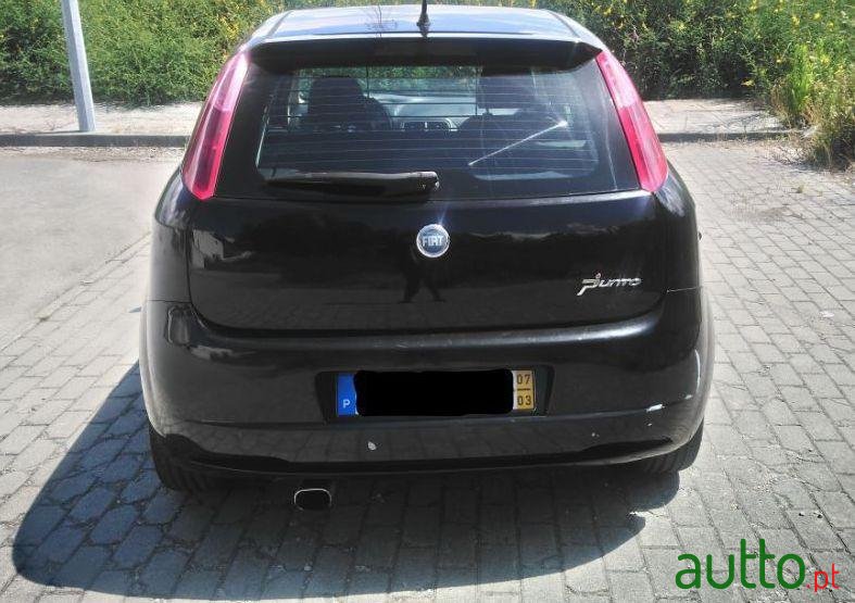 2007' Fiat Grande Punto 1.9 Jtd Sport photo #3