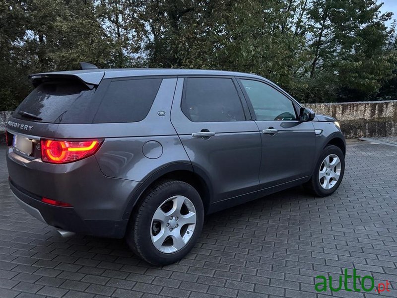 2016' Land Rover Discovery Sport photo #6