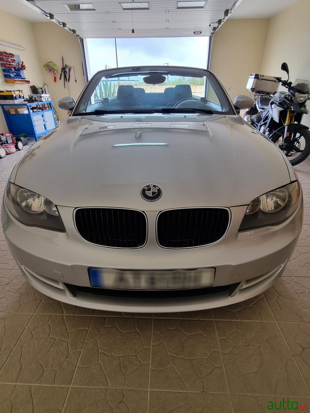 2009' BMW 120 photo #4