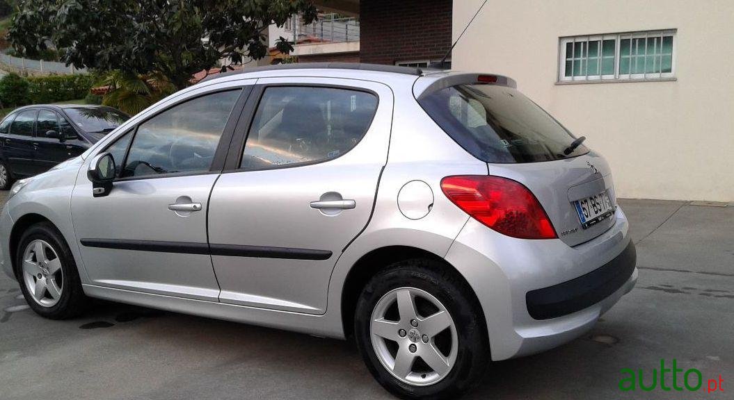 2006' Peugeot 207 Sport photo #1