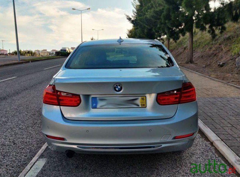 2015' BMW 318 D Line Sport Auto photo #2