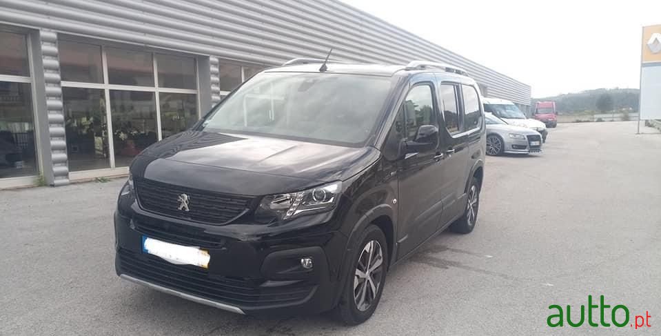 2019' Peugeot Rifter photo #2
