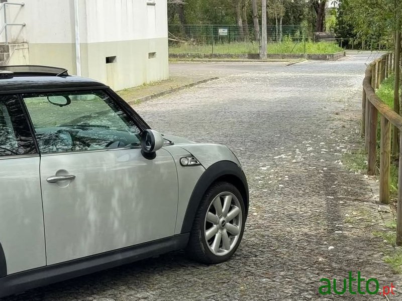 2010' MINI 3 Portas photo #6