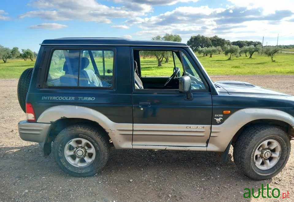 1999' Hyundai Galloper photo #2