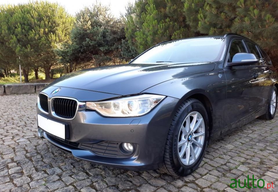 2013' BMW 320 photo #6