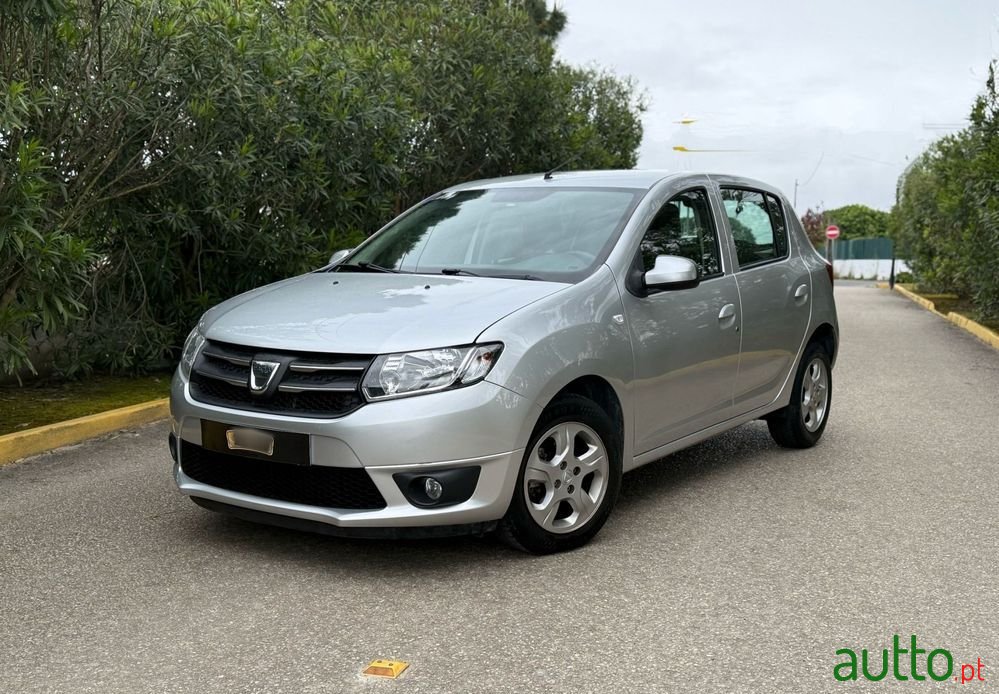 2016' Dacia Sandero photo #5