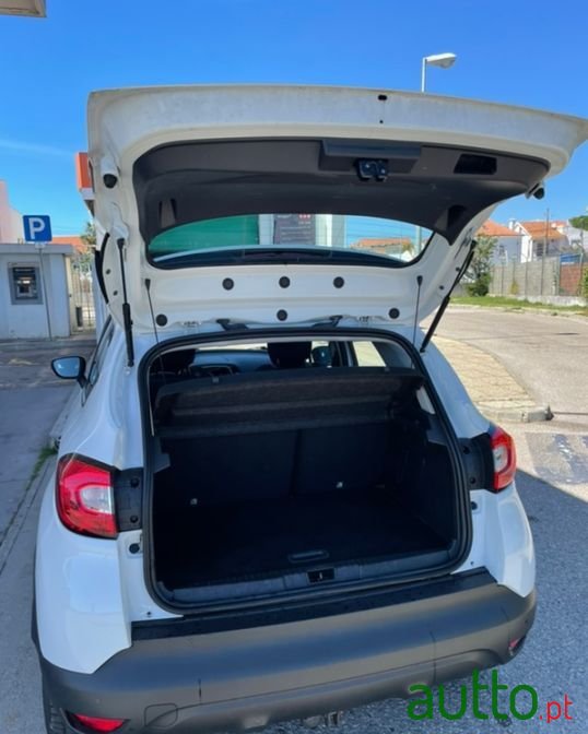 2016' Renault Captur photo #5