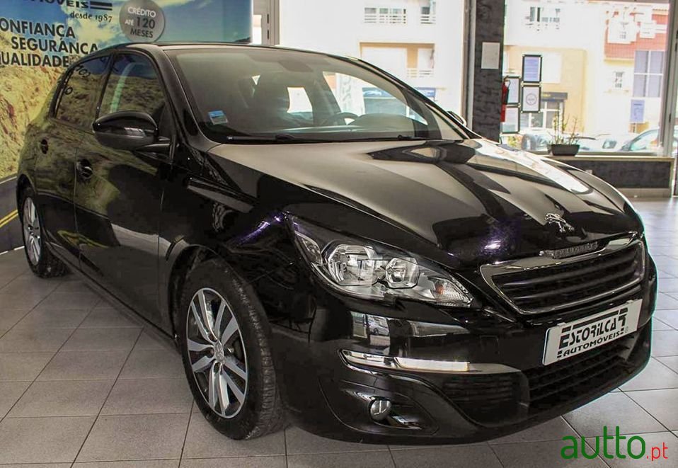 2013' Peugeot 308 photo #3