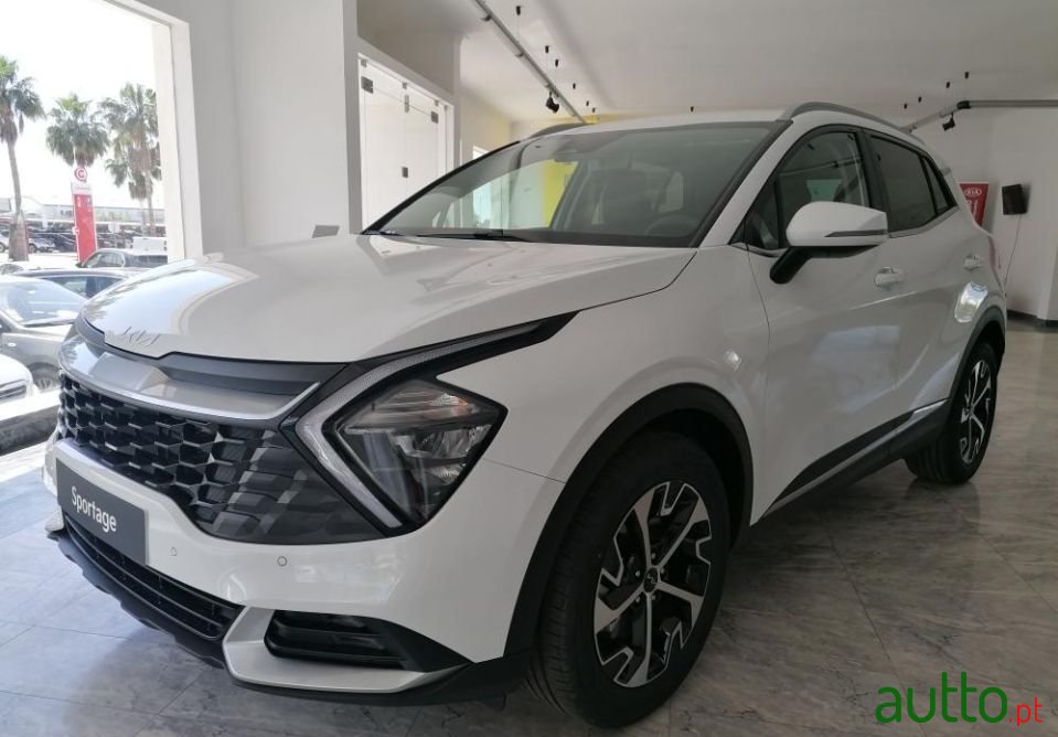 2022' Kia Sportage photo #2