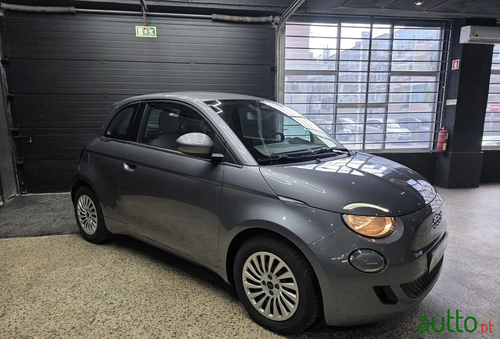 2023' Fiat 500e 42Kwh Icon photo #1