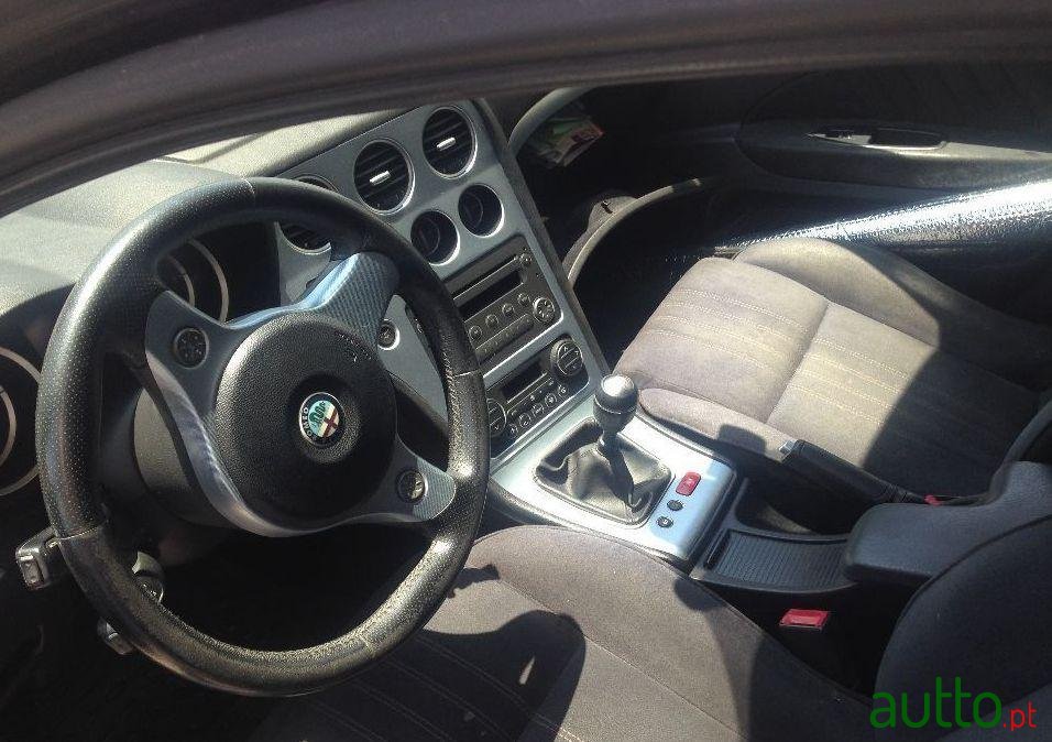 2007' Alfa Romeo 159 Sportwagon photo #1