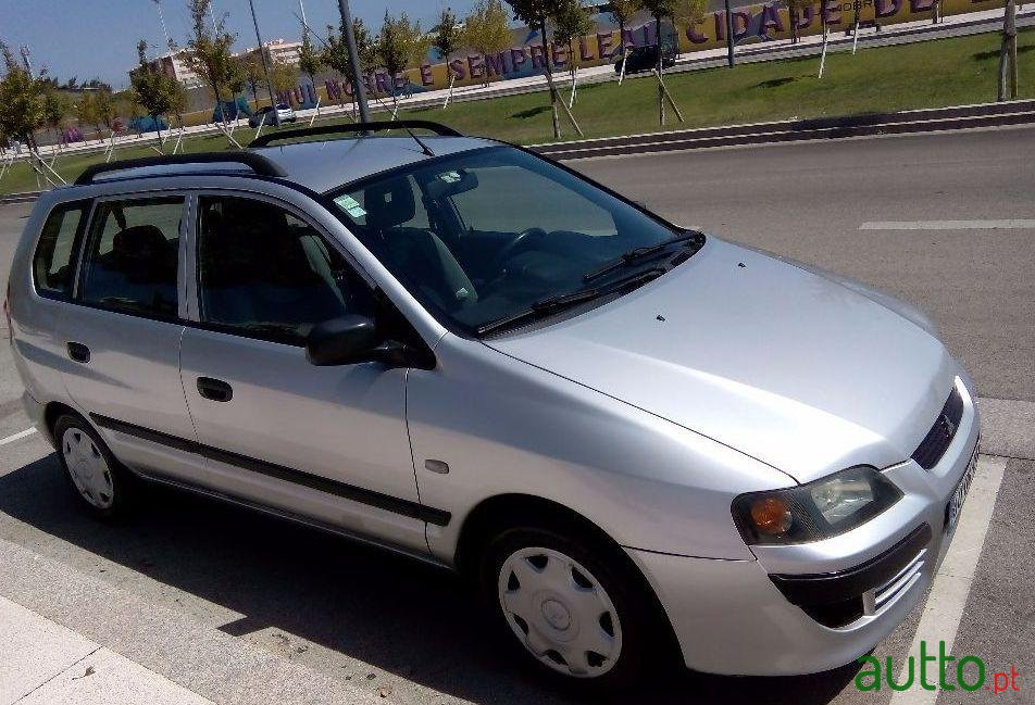 2003' Mitsubishi Space Star photo #2