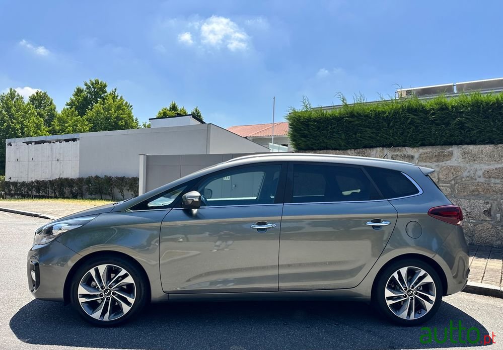 2018' Kia Carens 1.7 Crdi Isg Tx photo #2