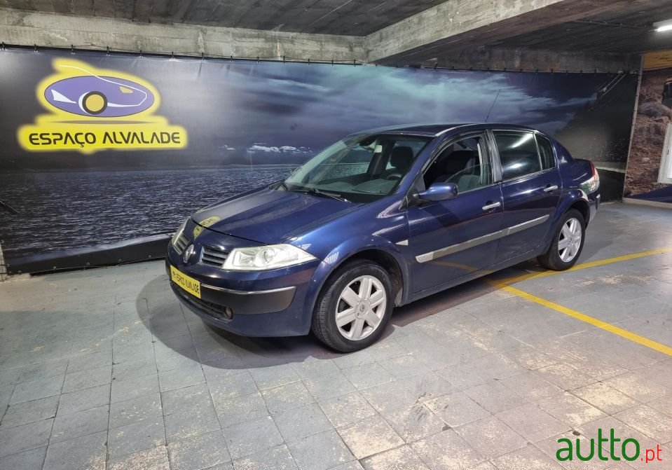 2005' Renault Megane photo #1