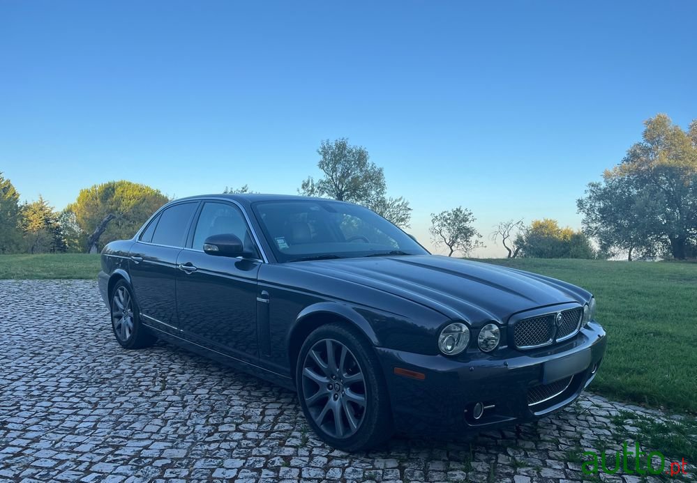 2007' Jaguar XJ photo #5