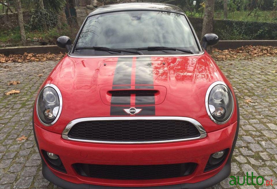 2013' MINI Coupe Cooper Sd photo #2