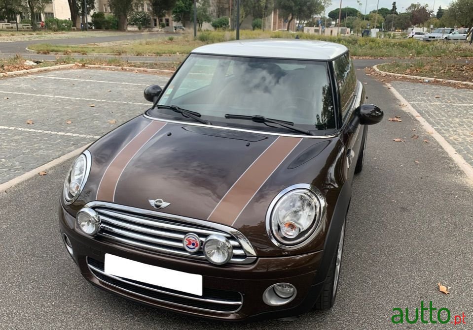 2009' MINI Cooper photo #1
