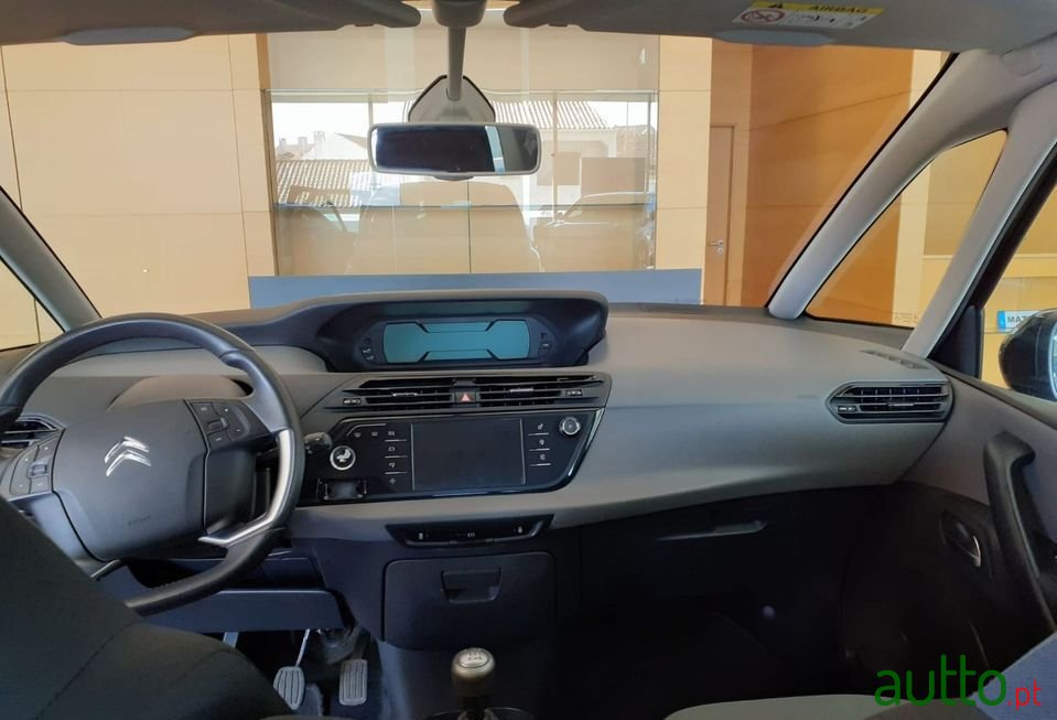 2014' Citroen C4 Picasso photo #4